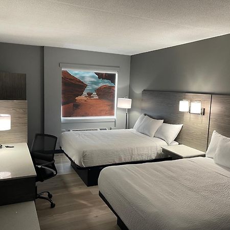 Days Inn & Suites By Wyndham Summerside Exterior photo